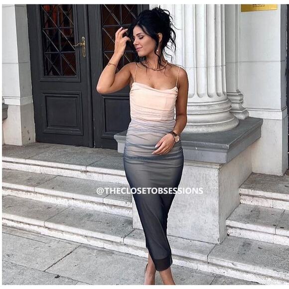 ZARA BLOGGER FAVE!!! Fitted Gradient Midi Dress NWT 🤍 - Picture 4 of 16